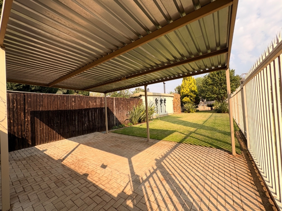 4 Bedroom Property for Sale in Neserhof North West